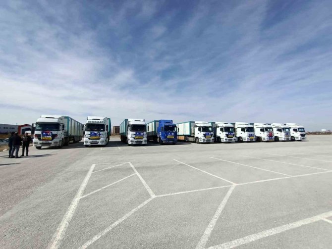 Hatay’daki Konya Konteyner Kenti İçin 10 Tır Daha Dualarla Yola Çıktı