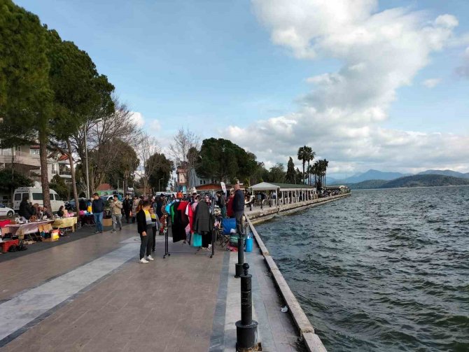 Köyceğiz’de İkinci El Pazarı Kuruldu