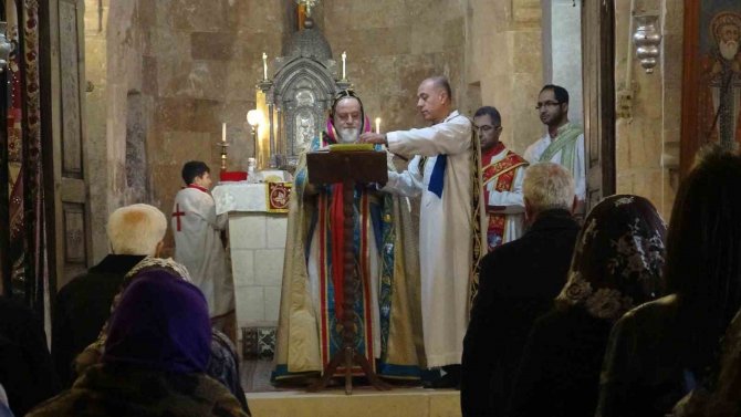Mardin’de Dinler Farklı Olsa Da Dualar Aynı
