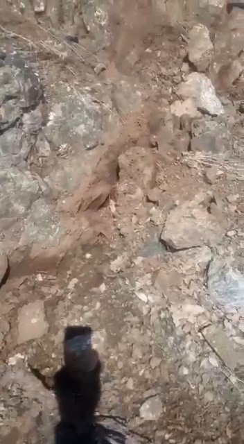 Elazığ’da Zemin Sıvılaşmasının Ardından Bu Kez De Dağlardaki Çatlaklar Dikkat Çekti