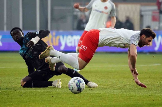 Spor Toto Süper Lig: Ümraniyespor: 1 - Adana Demirspor: 1 (Maç Sonucu)