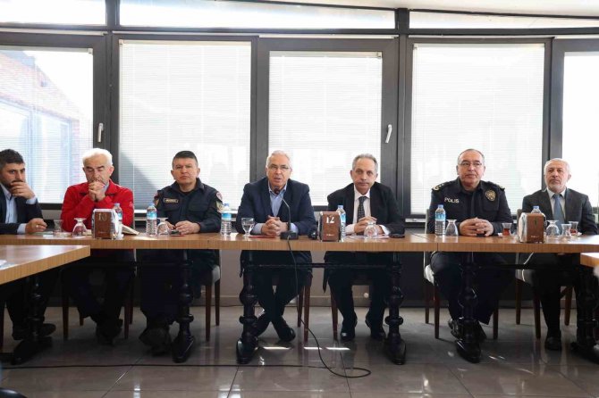 Muhtarlar Toplantısı’nda Gündem Deprem