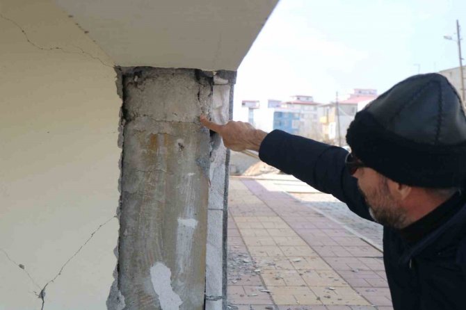 Korkutan İddia: Kolonlarına Ekleme Yapılan Binaya ‘Az Hasarlı’ Raporu Verildi