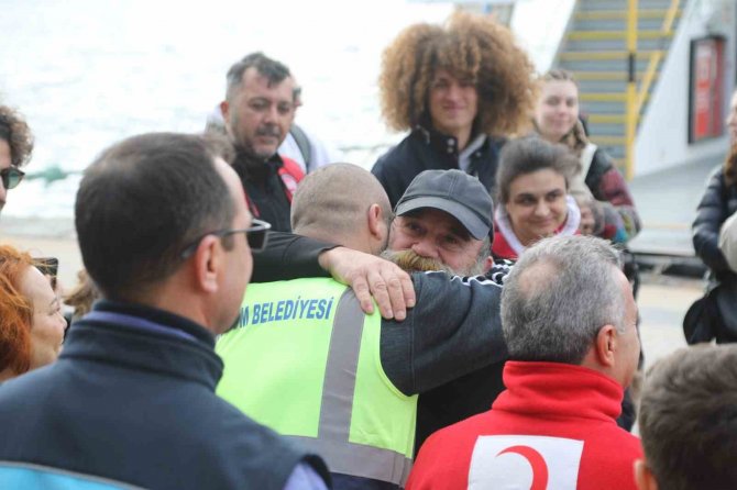 Yunanistan’dan Bodrum’a Dayanışma Zinciri