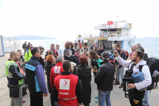 Yunanistan’dan Bodrum’a Dayanışma Zinciri