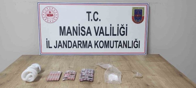 Jandarmanın ’Huzurlu Sokaklar’ Uygulamasında Aranan 10 Şahıs Yakalandı