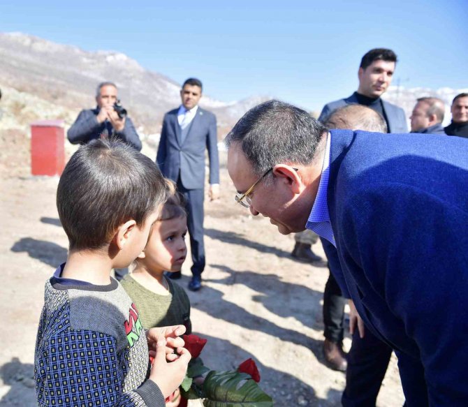 Bakan Bozdağ: “Sizden Bir Yıllık Zaman Ve Bu Sürede Bize Sabır Göstermenizi İstiyoruz”