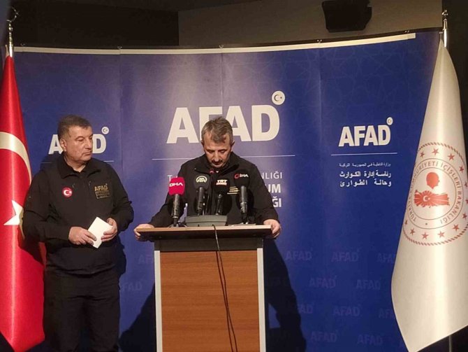 Afad Başkanı Sezer: “Bize Ulaşan Bilgiye Göre 1 Vatandaşımız Hayatını Kaybetmiş Durumda. 69’a Yakın Yaralımızda Hastanelere Sevk Edildi”