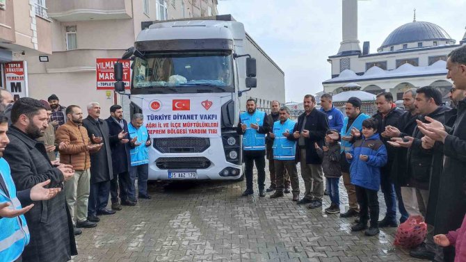 Ağrı’dan 11. Yardım Tırı Afet Bölgesine Gönderildi