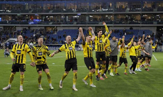 Borussia Dortmund Yeni Yıldaki Formuyla Dikkat Çekiyor