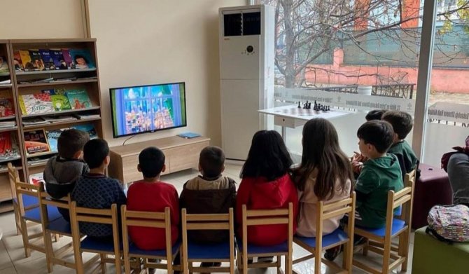 Altınova Halk Kütüphanesi’nde Sinema Günü