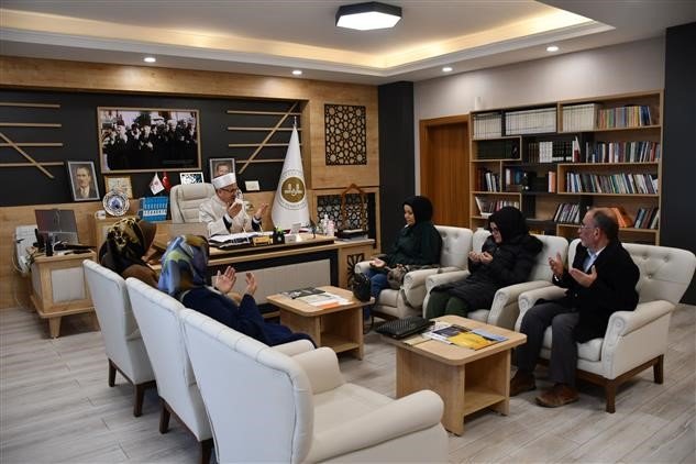 Brezilyalı Kadın Müslüman Olup, Zeynep İsmini Aldı