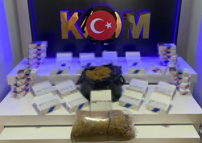 Tütün Kaçakçılığı Yaptığı İddia Edilen 4 Şüpheli Yakalandı