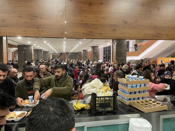 Dbb, Depremzedelere 775 Bin 860 Öğün Sıcak Yemek Ulaştırdı