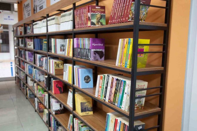 Efeler Belediyesi 10’uncu Kitap Kafe’yi Açıyor