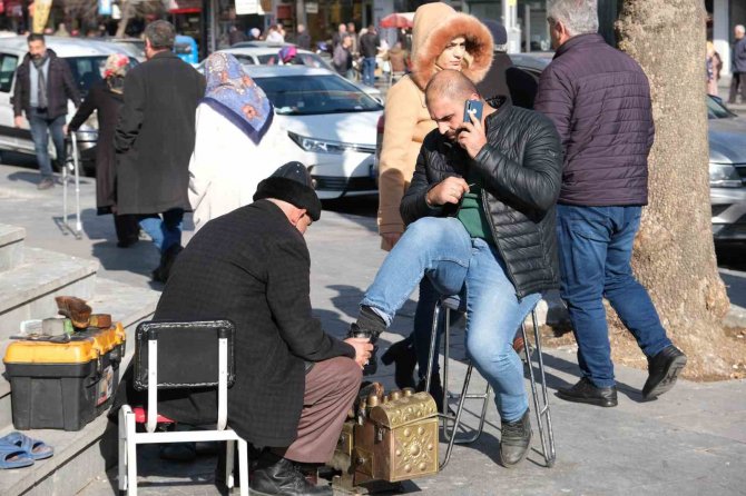 Erzincan, Son Yılların En Sıcak Kış Mevsimini Geçiriyor