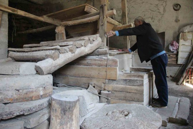 Bu Değirmenin Taşı 168 Yıldır Dönüyor