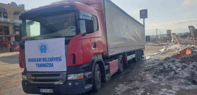 Hakkari’den Deprem Bölgesine Destek Sürüyor
