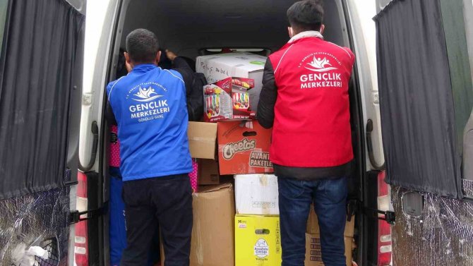 Yüksekova Gençlik Merkezinin Gönülleri Hatay’a Gitti