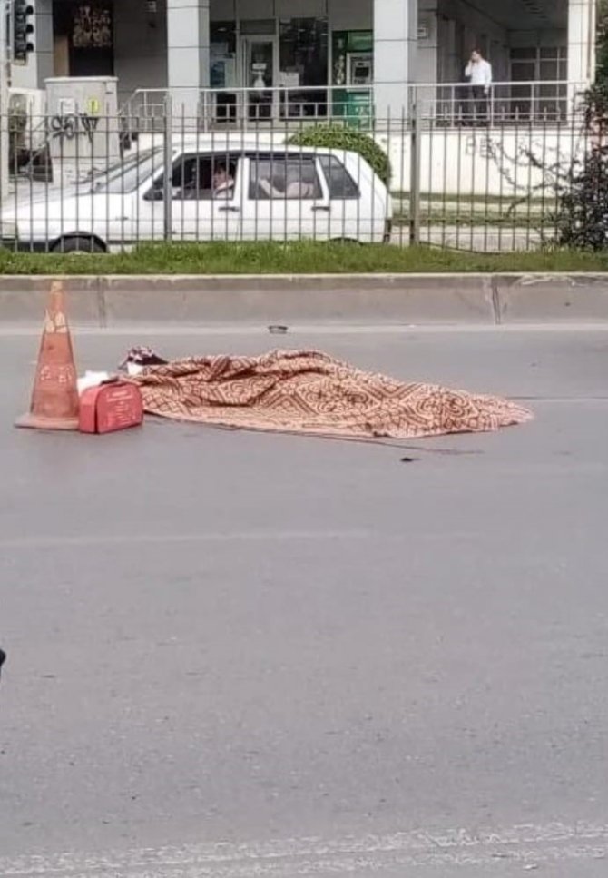 İ̇zmir’de Otomobilin Çarptığı Yaşlı Kadın Hayatını Kaybetti