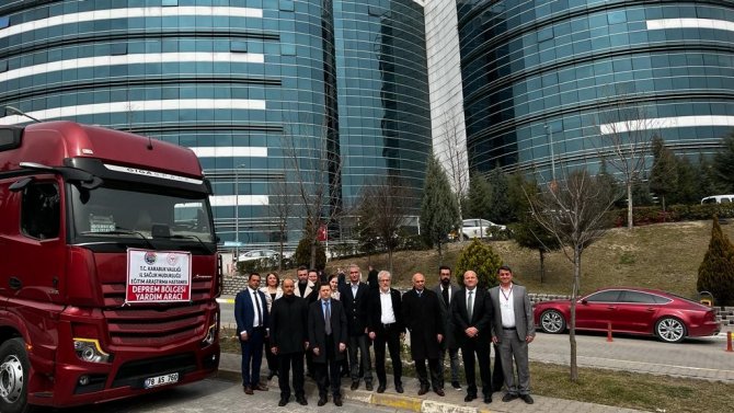 Hastane Personelinden Deprem Bölgesine Yardım