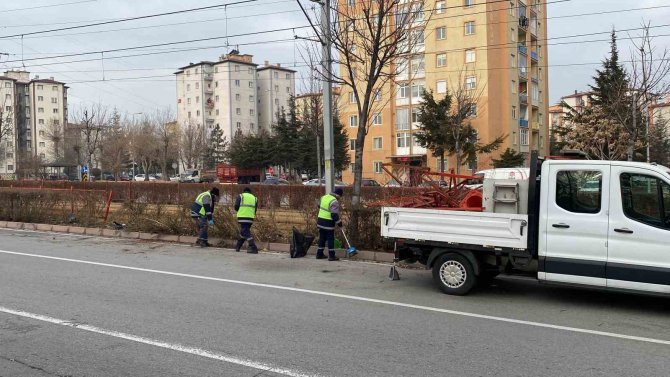 Ambulans Tramvay Yoluna Girdi: 1 Yaralı