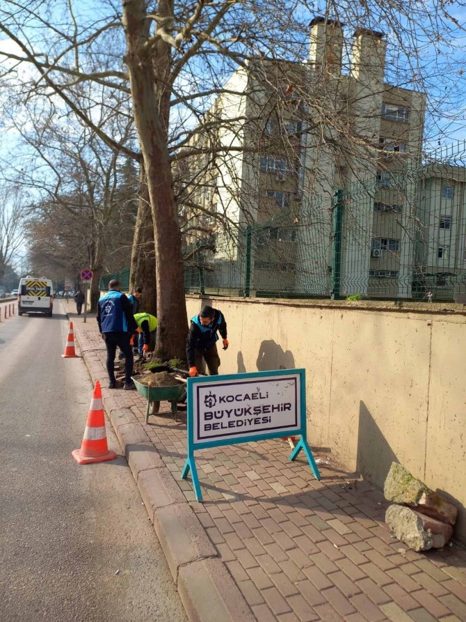 Seka Devlet Hastanesi Çevresindeki Kaldırımlar Onarıldı