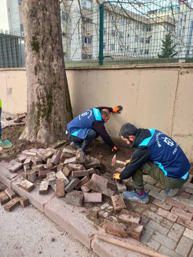 Seka Devlet Hastanesi Çevresindeki Kaldırımlar Onarıldı