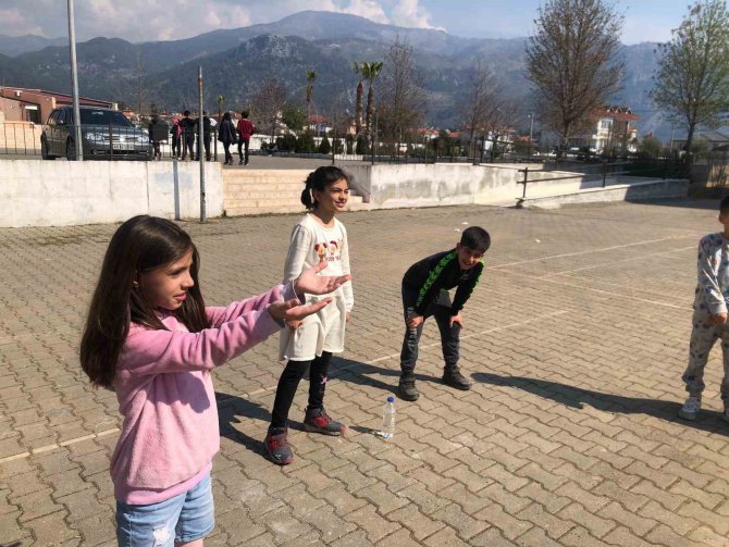 Köyceğiz’de Afetzede Çocuklara Sosyal Destek Sağlanıyor