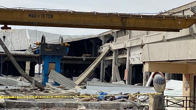 Malatya’daki 5.6’lık Depremde Kahramanmaraş’ta Fabrika Çöktü: 1 Ölü, 4 Yaralı