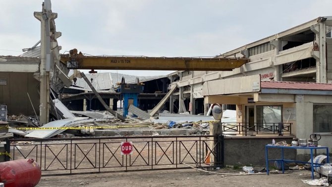Malatya’daki 5.6’lık Depremde Kahramanmaraş’ta Fabrika Çöktü: 1 Ölü, 4 Yaralı