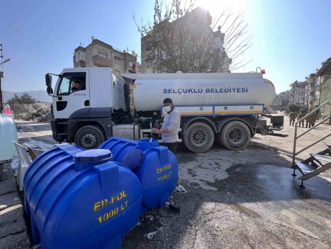 Selçuklu Belediyesi Antakya Ve İ̇skenderun’da Çalışmalarını Sürdürüyor