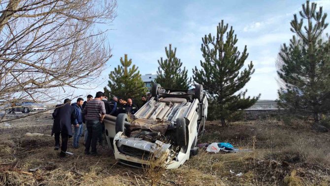 Şarampole Uçan Araçtaki 2 Kişi Ağır Yaralandı