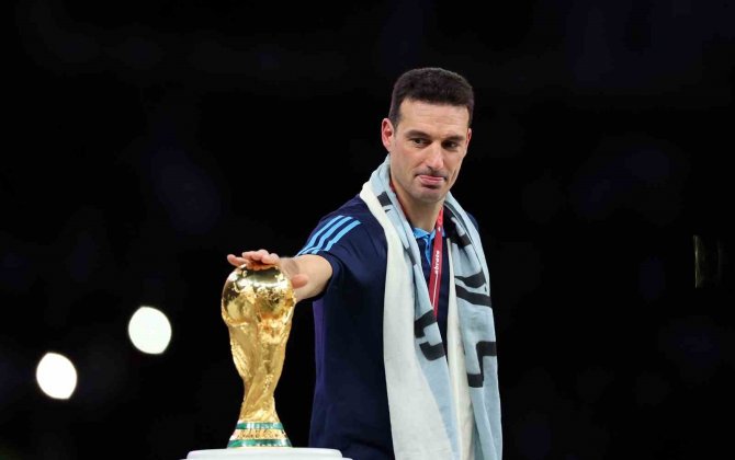 Arjantin, Lionel Scaloni’nin Sözleşmesini 2026’ya Kadar Uzattı
