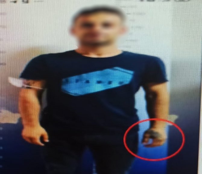 Suç Makinesini Elindeki Dövme Yakalattı
