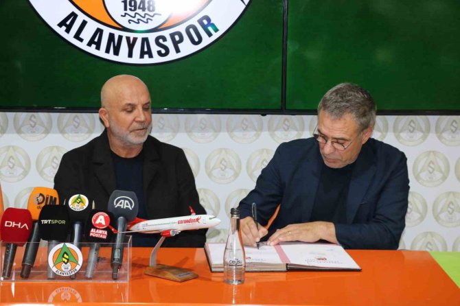 Alanyaspor, Ersun Yanal İle 1.5 Yıllık Sözleşme İmzaladı