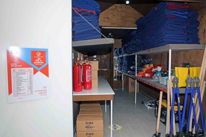 Talas Belediyesi’nden Yine Bir İlk: Acil Durum Konteyneri