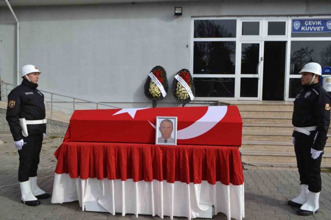 Polis Memuruna Hüzünlü Veda