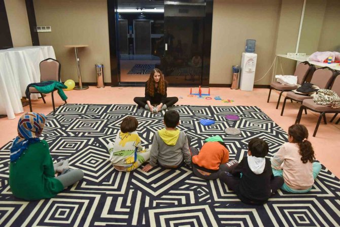 Tepebaşı’ndan Depremzede Çocuklara Atölye Çalışması