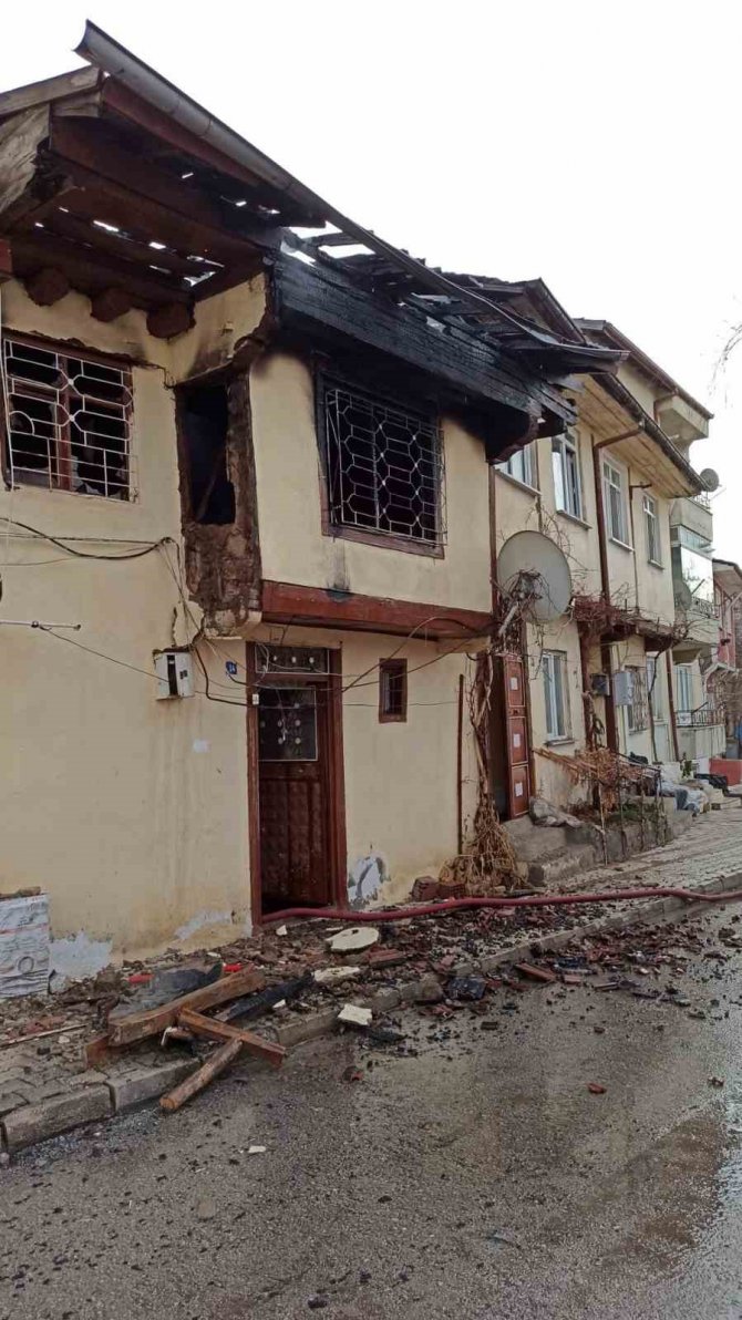 Ölüm Onları Uykuda Yakaladı
