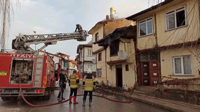Ölüm Onları Uykuda Yakaladı
