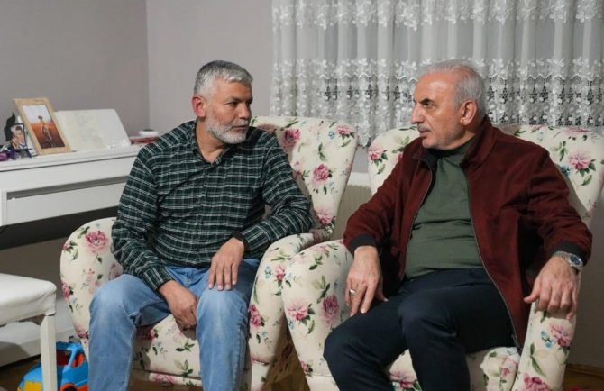 Ümraniye Belediyesi’nden İlçeye Gelen Depremzedelere Destek