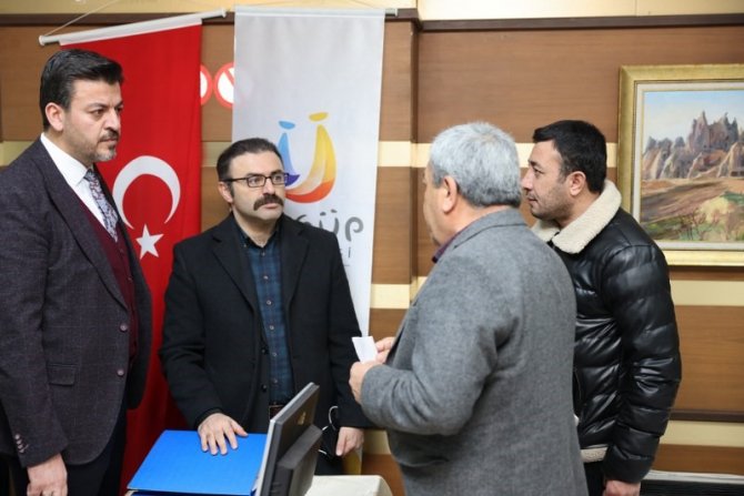 Depremzedelere Destekler Devam Ediyor