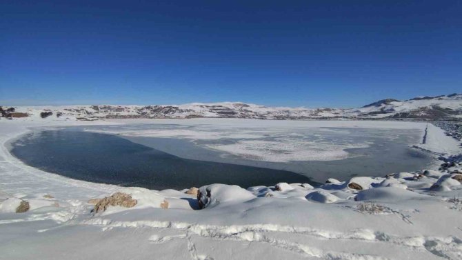 Sıhke Göleti Dondu