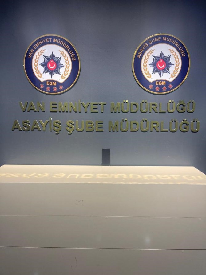 Van’da Değişik Suçlardan 27 Kişi Tutuklandı