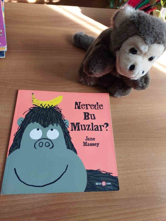 Zbeü’den “1 Kitap 1 Kukla” Kampanyası