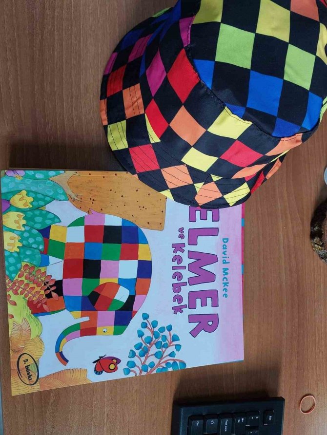 Zbeü’den “1 Kitap 1 Kukla” Kampanyası