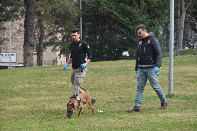 Egm: “Toplamda 33 Bin 594 Personel Ve 249 Dedektör Köpeği İle Genel Asayiş Ve Narkotik Uygulaması Gerçekleştirildi”