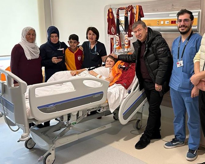 Enkaz Altından Çıkarılan Galatasaraylı Cihan Emir Parlak Hayatını Kaybetti