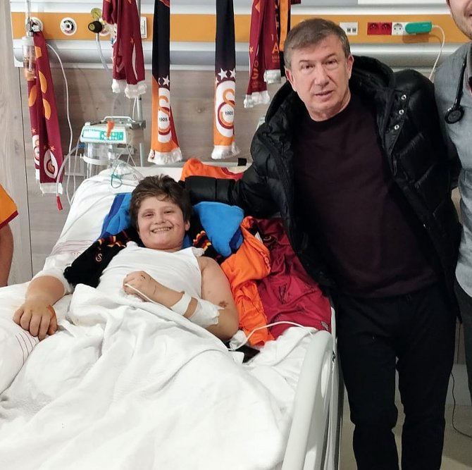 Enkaz Altından Çıkarılan Galatasaraylı Cihan Emir Parlak Hayatını Kaybetti